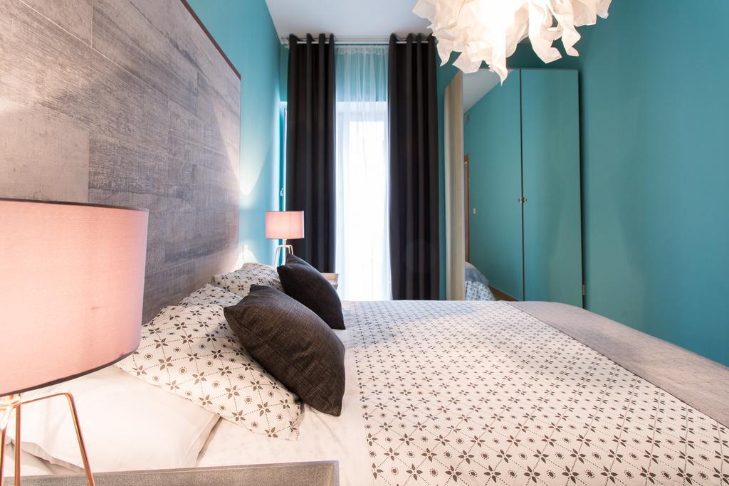 Apartamentos Alberto Lista 9 Σεβίλλη Εξωτερικό φωτογραφία