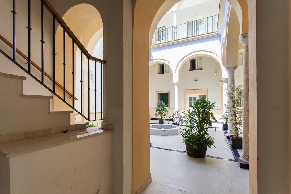 Apartamentos Alberto Lista 9 Σεβίλλη Εξωτερικό φωτογραφία